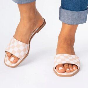 MKS White and Tan Checkered Sandals #0329 Womens Size 7